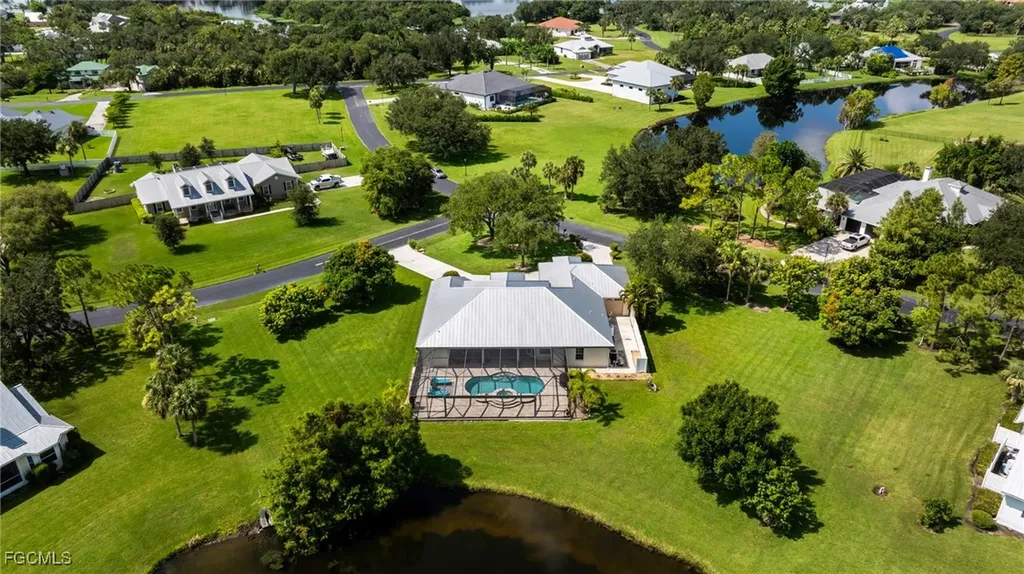 18190 Riverwind Drive Alva FL 33920