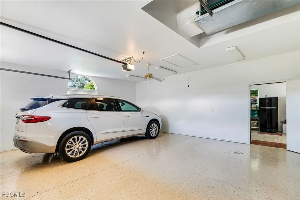 18190 Riverwind Drive Alva FL 33920