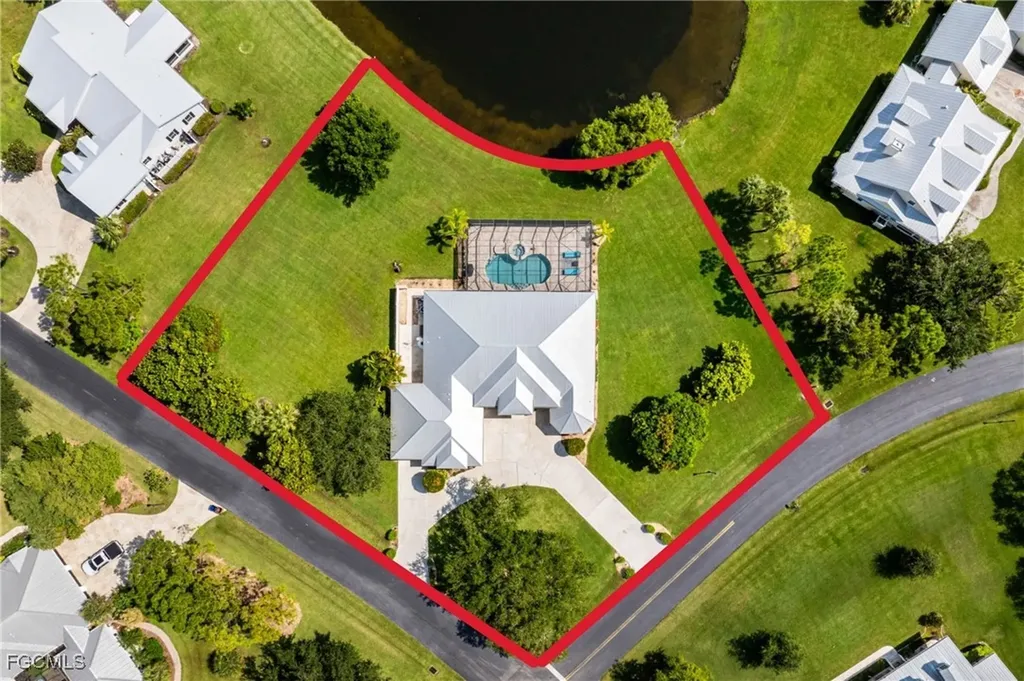 18190 Riverwind Drive Alva FL 33920