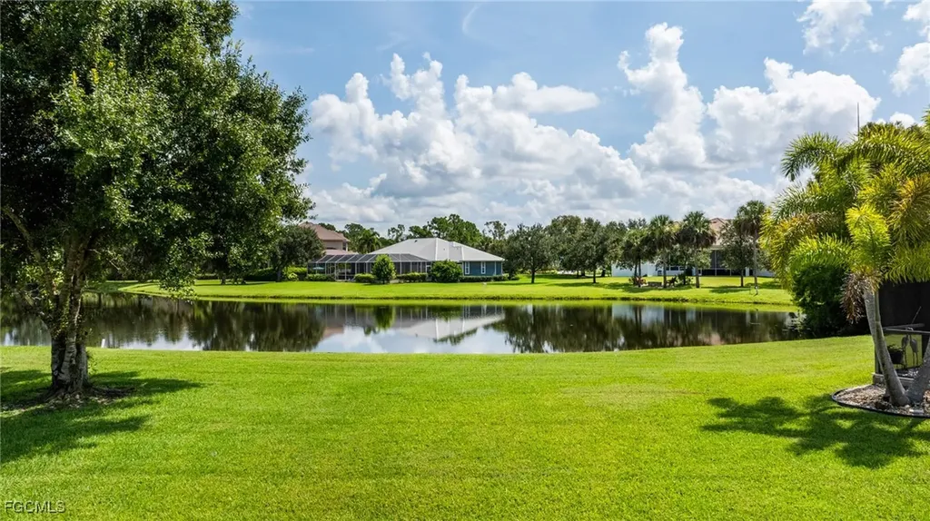 18190 Riverwind Drive Alva FL 33920