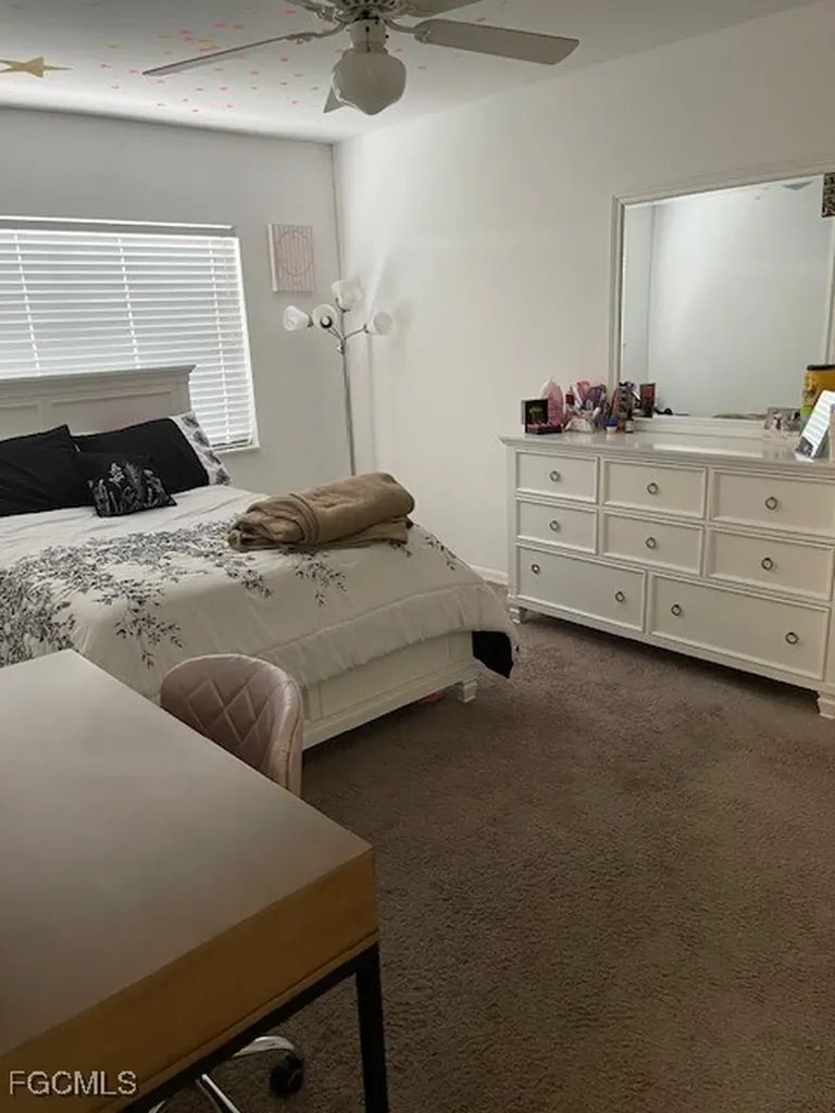 536 SE 2nd Terrace Cape Coral FL 33990