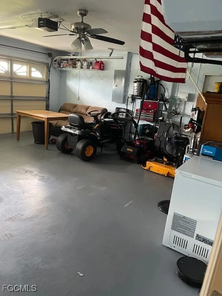 536 SE 2nd Terrace Cape Coral FL 33990