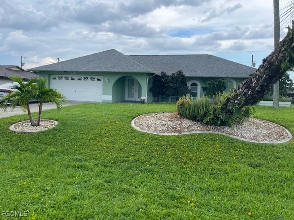 536 SE 2nd Terrace Cape Coral FL 33990