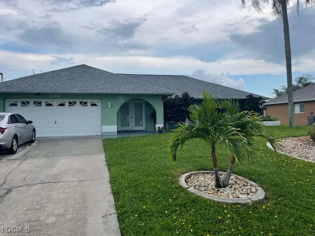 536 SE 2nd Terrace Cape Coral FL 33990