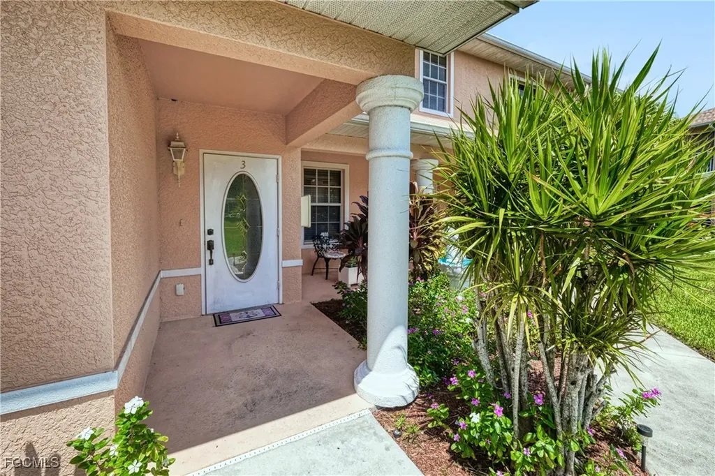 19977 Lake Vista Circle Lehigh Acres FL 33936