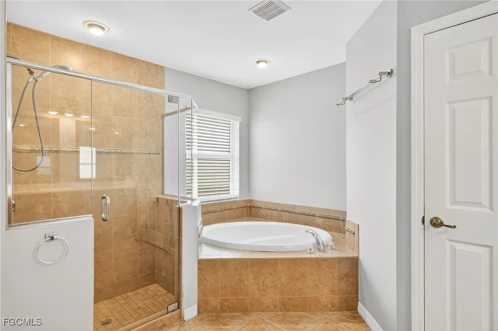 2202 NE 18th Street Cape Coral FL 33909