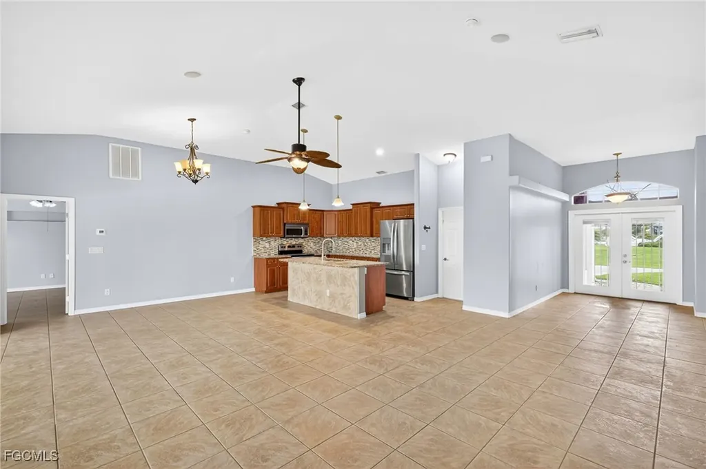 2202 NE 18th Street Cape Coral FL 33909