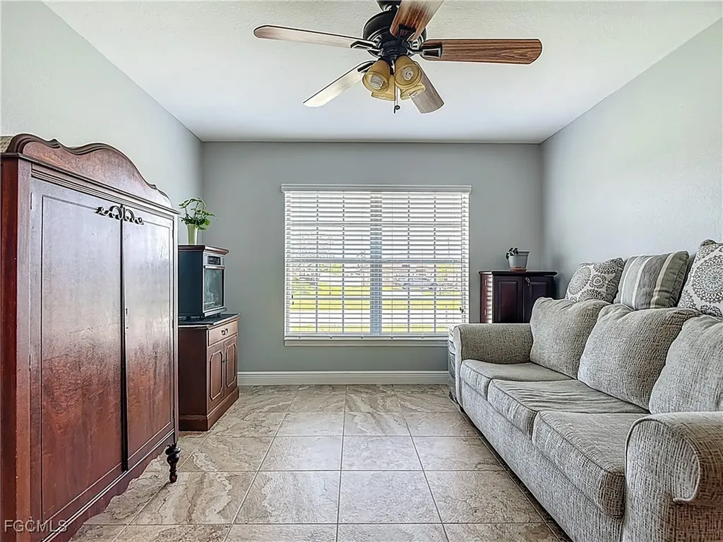 607 Tropicana Parkway W Cape Coral FL 33993