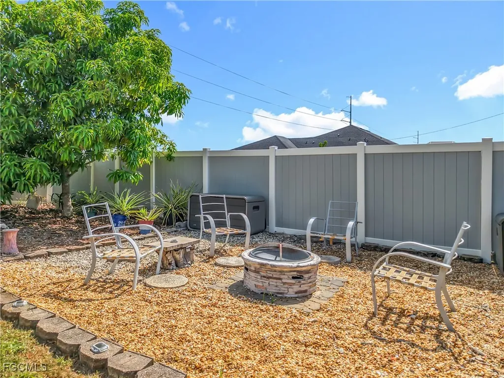 607 Tropicana Parkway W Cape Coral FL 33993