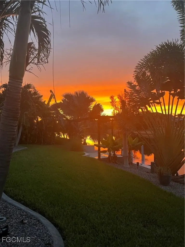 109 SW 15th Terrace Cape Coral FL 33991