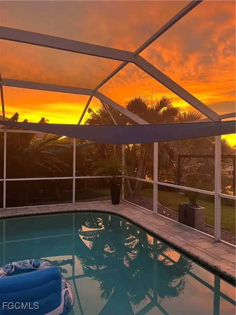 109 SW 15th Terrace Cape Coral FL 33991