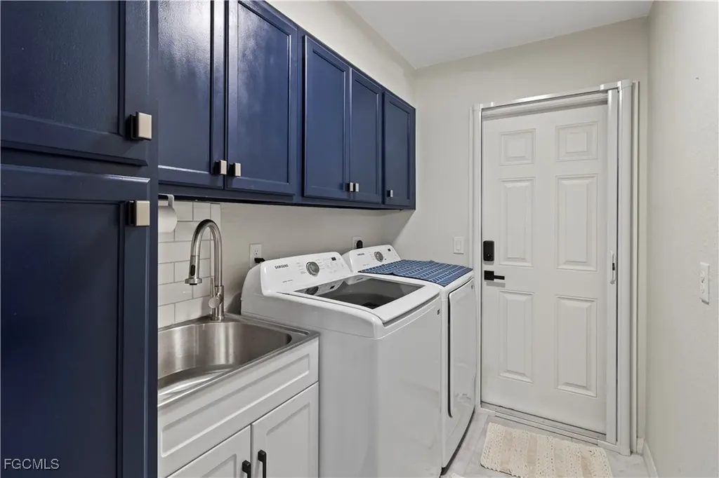 109 SW 15th Terrace Cape Coral FL 33991