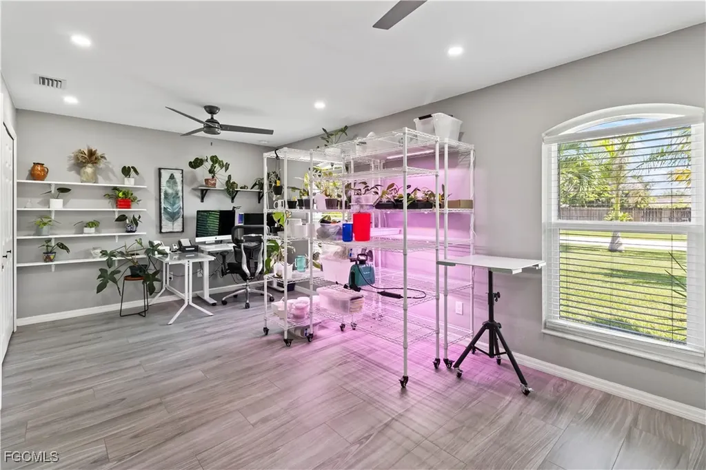 109 SW 15th Terrace Cape Coral FL 33991