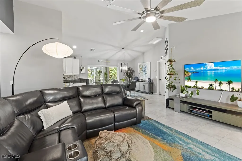 109 SW 15th Terrace Cape Coral FL 33991