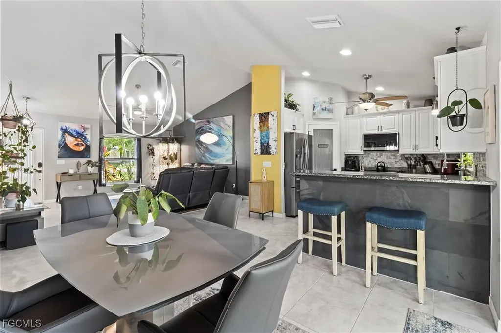 109 SW 15th Terrace Cape Coral FL 33991