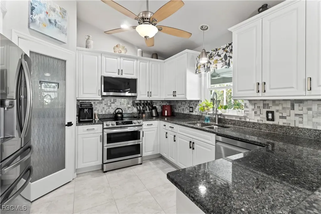 109 SW 15th Terrace Cape Coral FL 33991