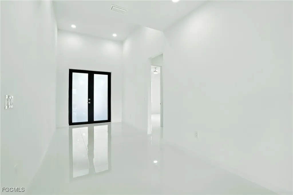 2725 Embers Parkway W Cape Coral FL 33993