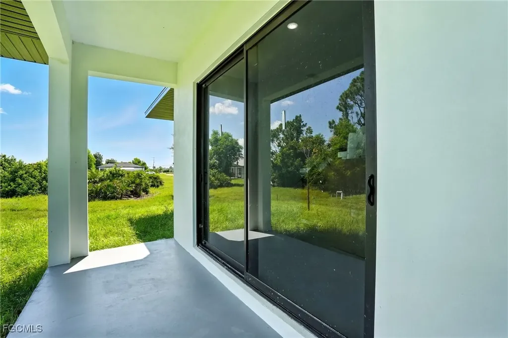 2725 Embers Parkway W Cape Coral FL 33993