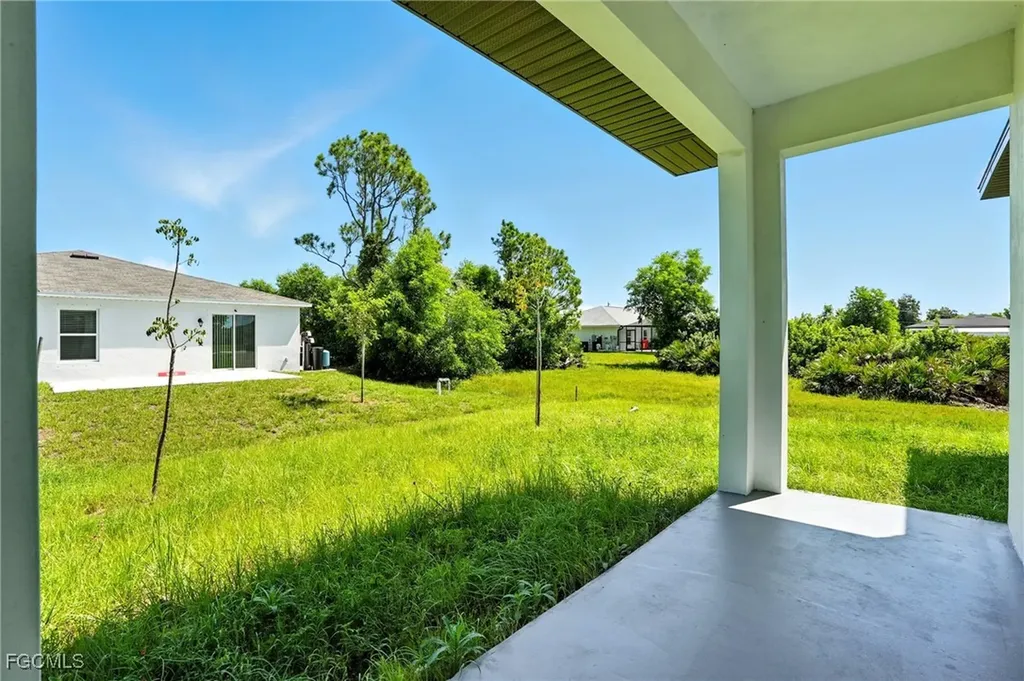 2725 Embers Parkway W Cape Coral FL 33993