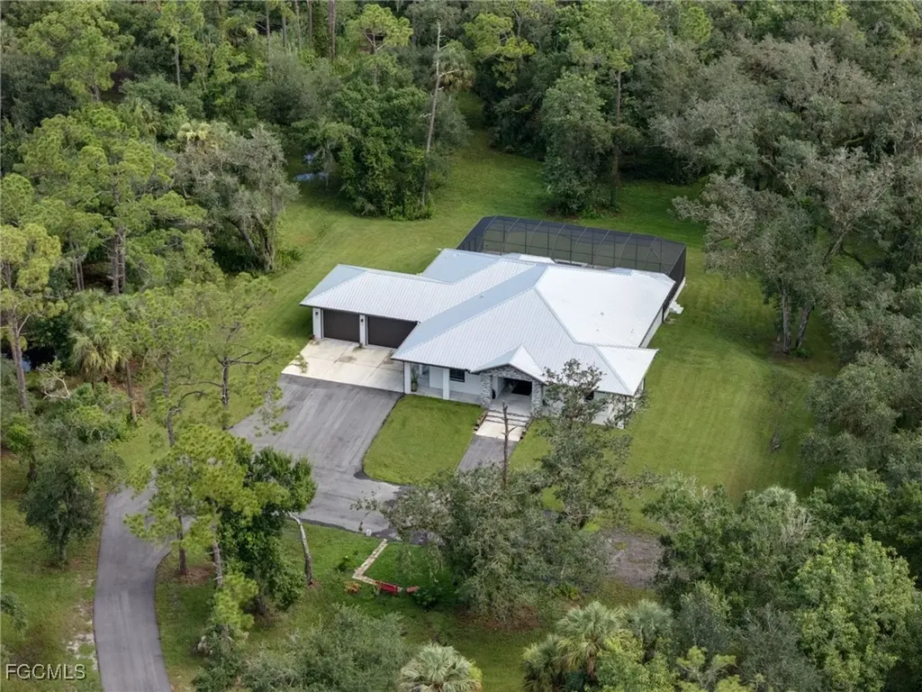 18851 Palm Beach Boulevard Alva FL 33920