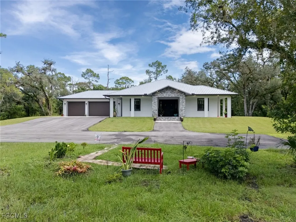 18851 Palm Beach Boulevard Alva FL 33920