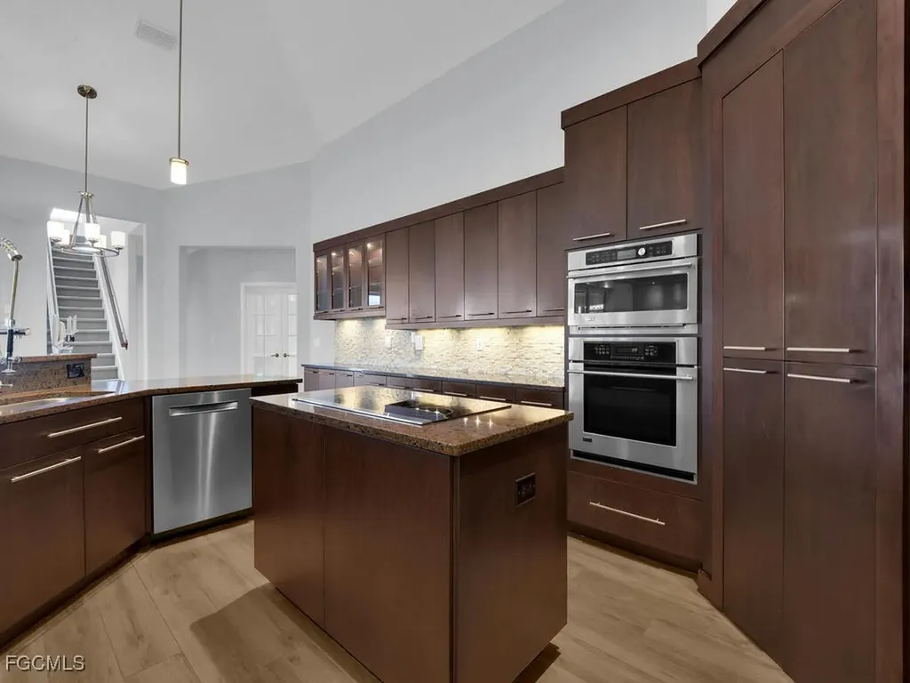 5795 SW 7th Court Cape Coral FL 33914