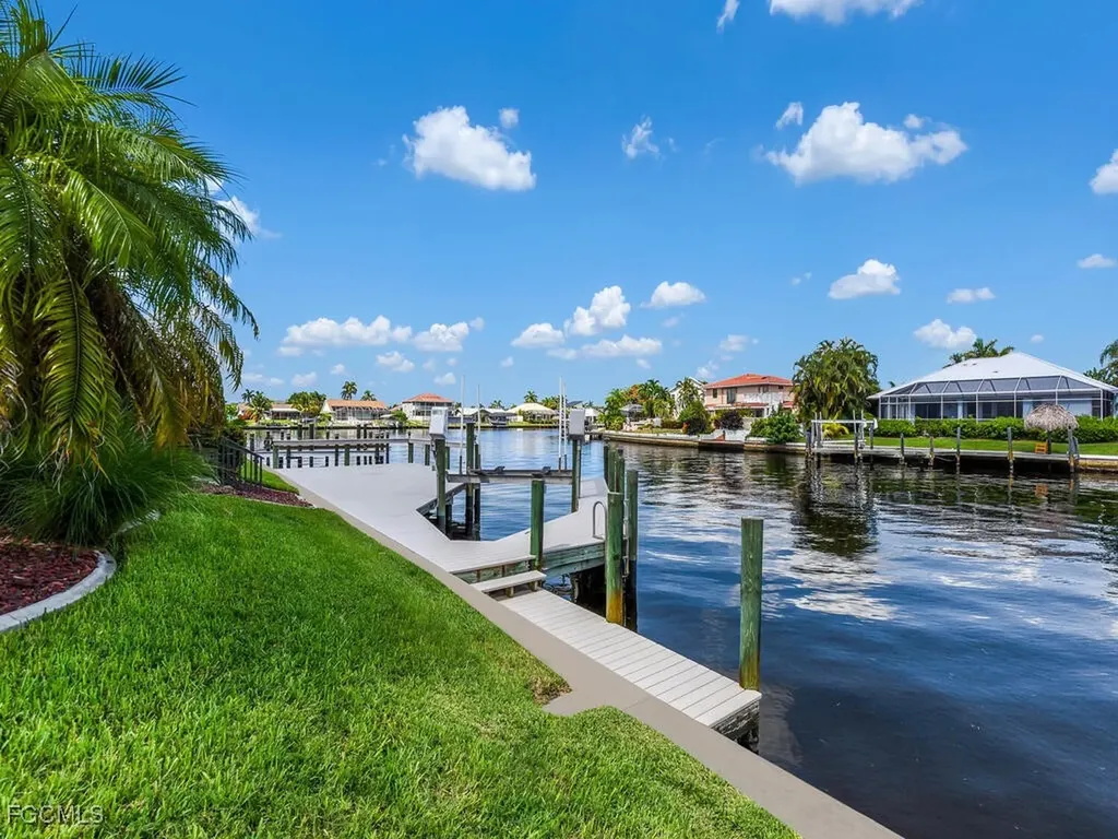 5795 SW 7th Court Cape Coral FL 33914