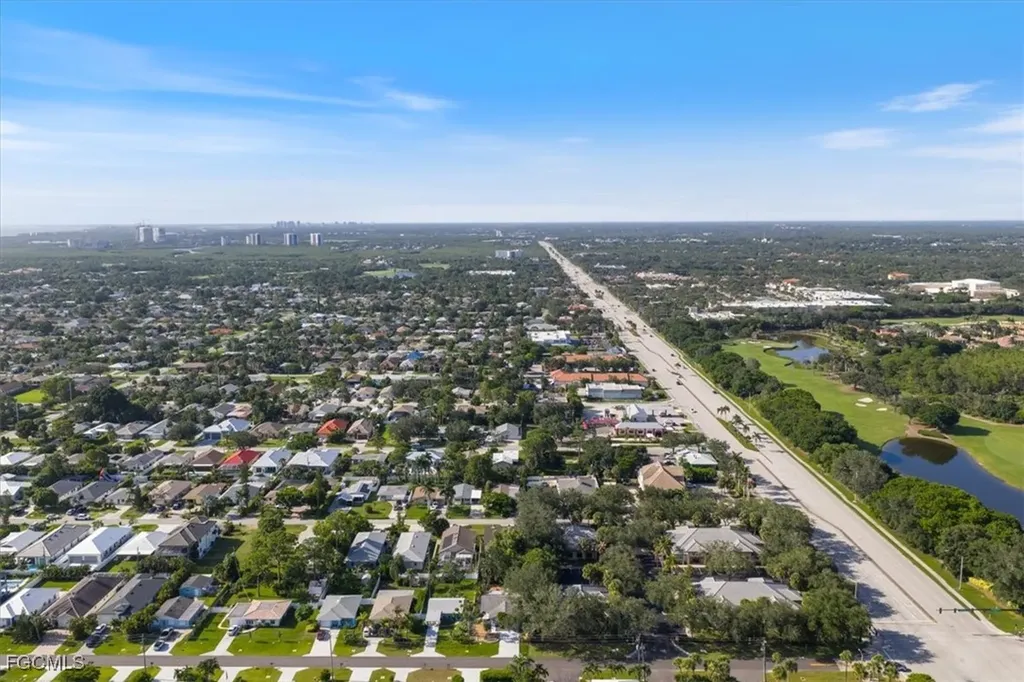 864 100th Avenue N Naples FL 34108