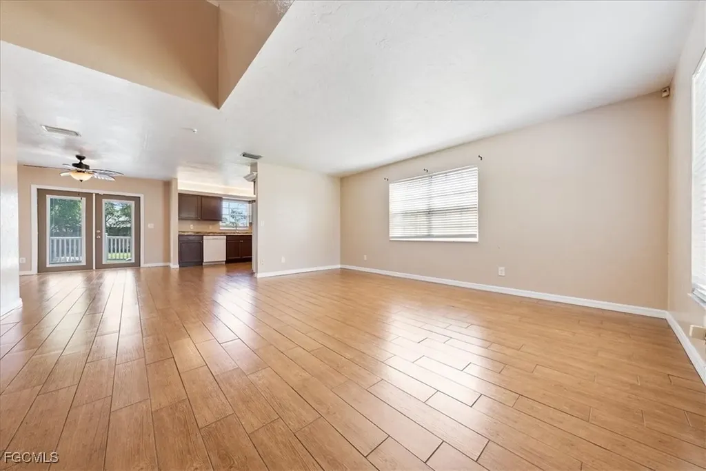 864 100th Avenue N Naples FL 34108