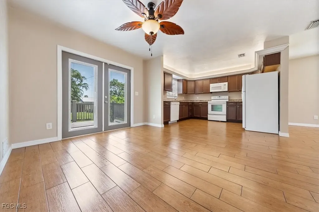 864 100th Avenue N Naples FL 34108