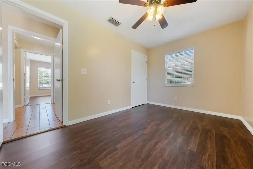 864 100th Avenue N Naples FL 34108