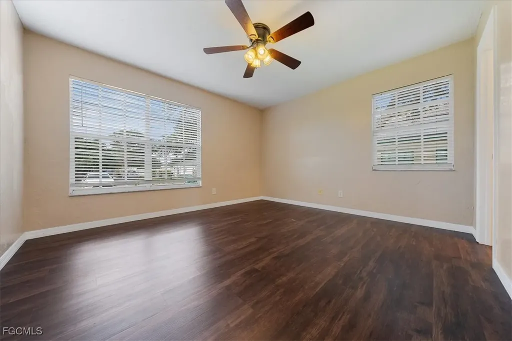 864 100th Avenue N Naples FL 34108