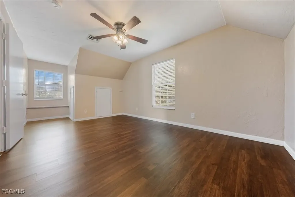 864 100th Avenue N Naples FL 34108
