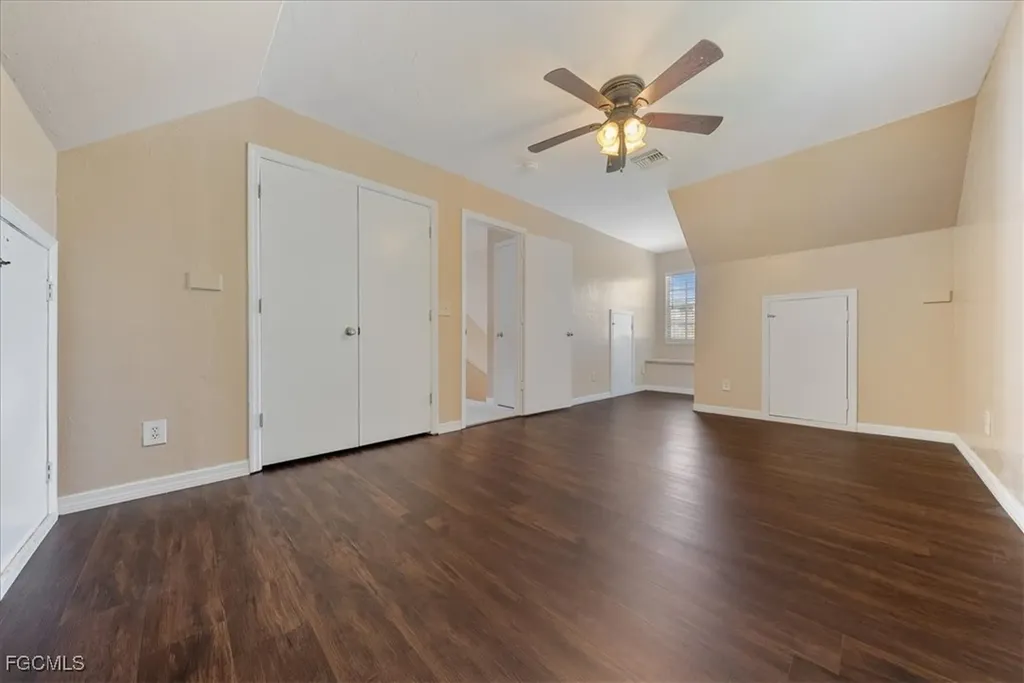 864 100th Avenue N Naples FL 34108