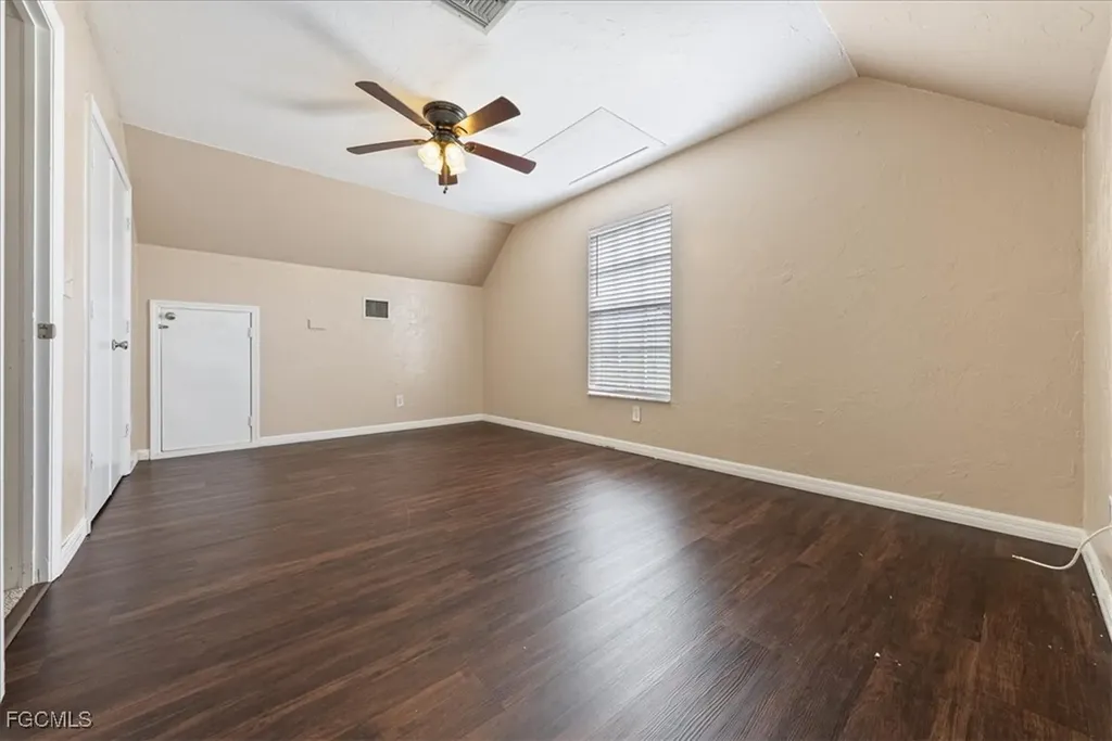 864 100th Avenue N Naples FL 34108