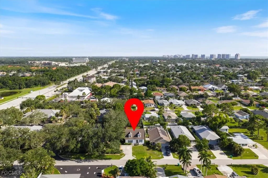 864 100th Avenue N Naples FL 34108