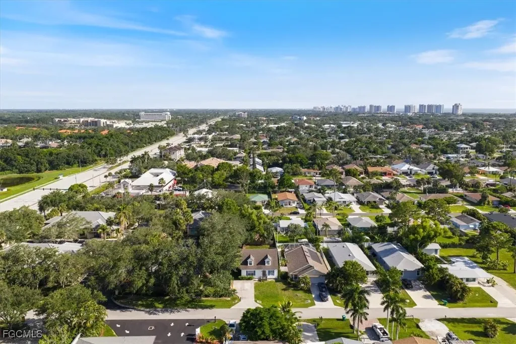 864 100th Avenue N Naples FL 34108