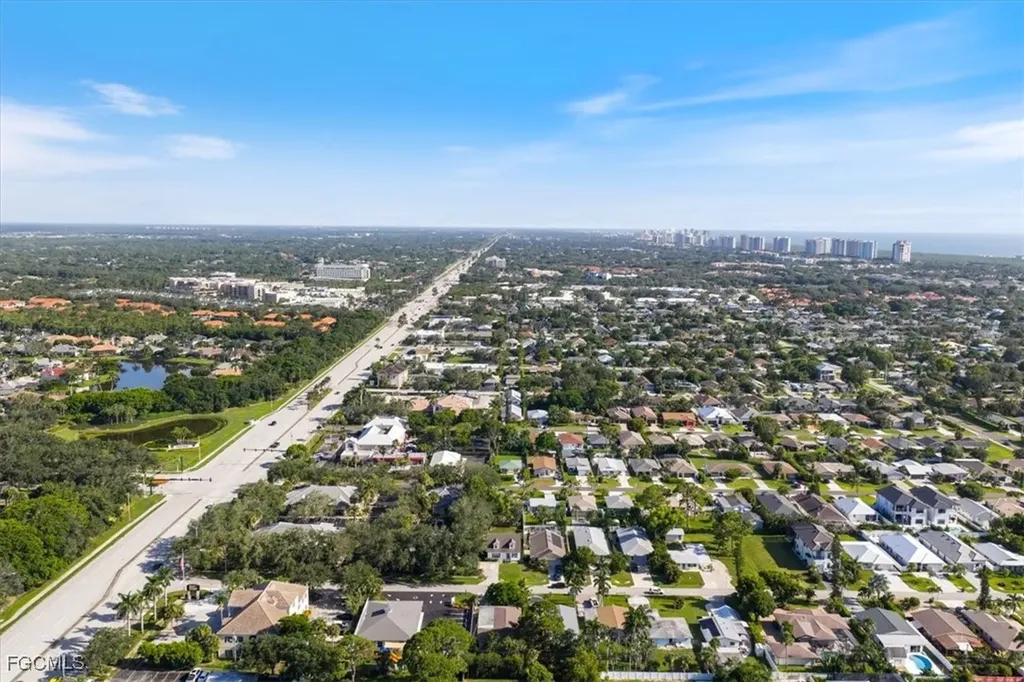 864 100th Avenue N Naples FL 34108