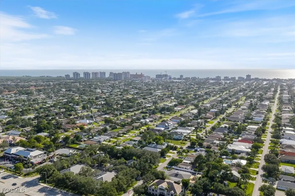 864 100th Avenue N Naples FL 34108