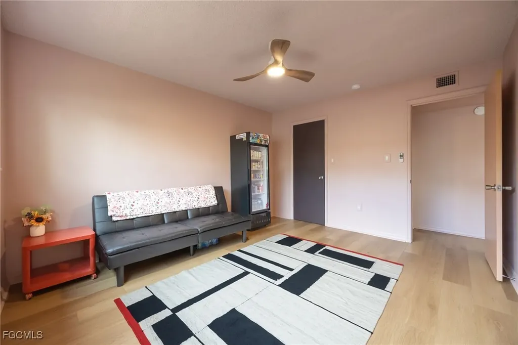 3225 E Riverside Drive Fort Myers FL 33916