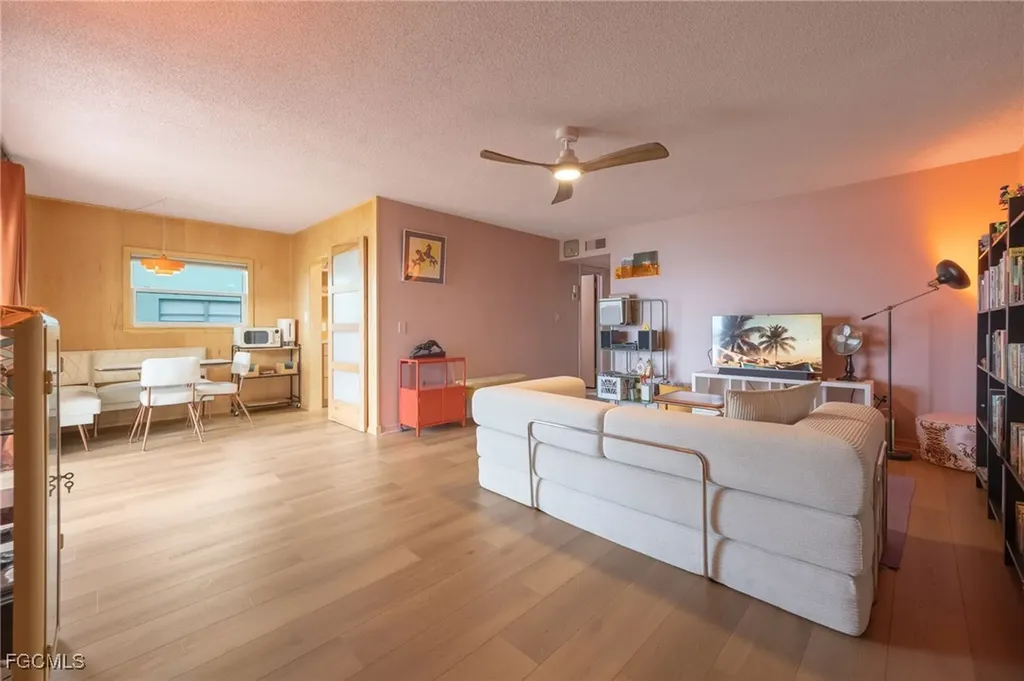 3225 E Riverside Drive Fort Myers FL 33916