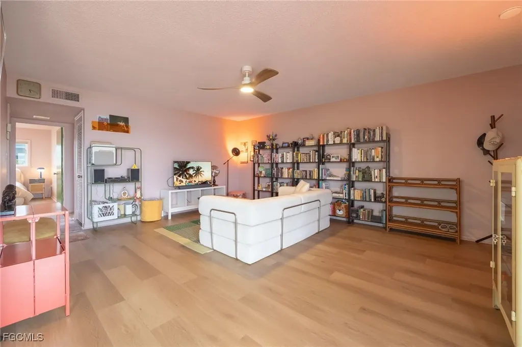 3225 E Riverside Drive Fort Myers FL 33916