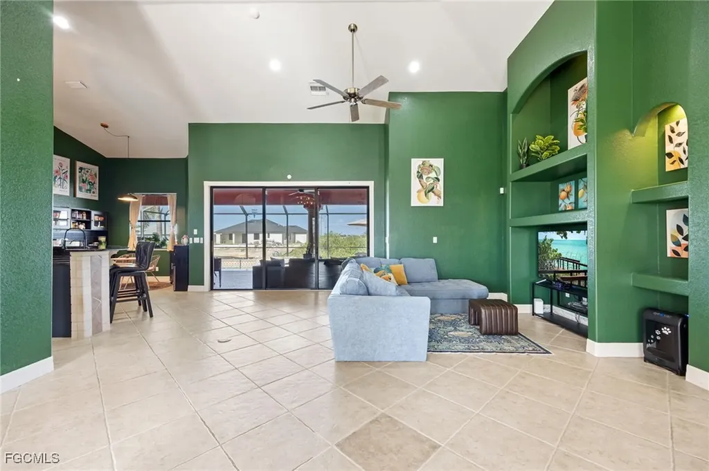 1028 NW 9th Avenue Cape Coral FL 33993