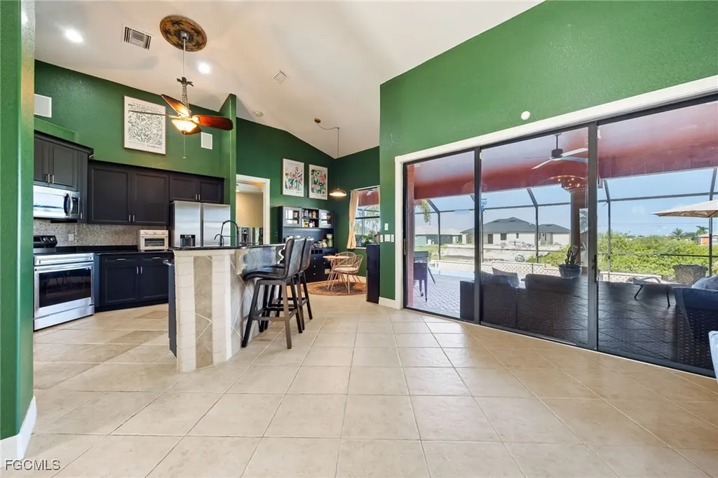 1028 NW 9th Avenue Cape Coral FL 33993