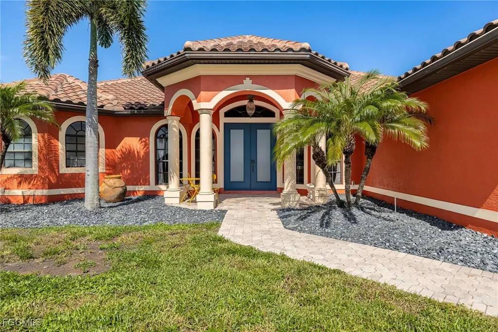 1028 NW 9th Avenue Cape Coral FL 33993