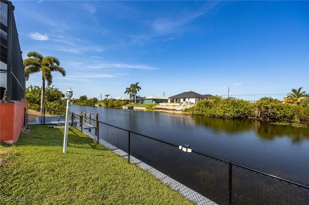 1028 NW 9th Avenue Cape Coral FL 33993