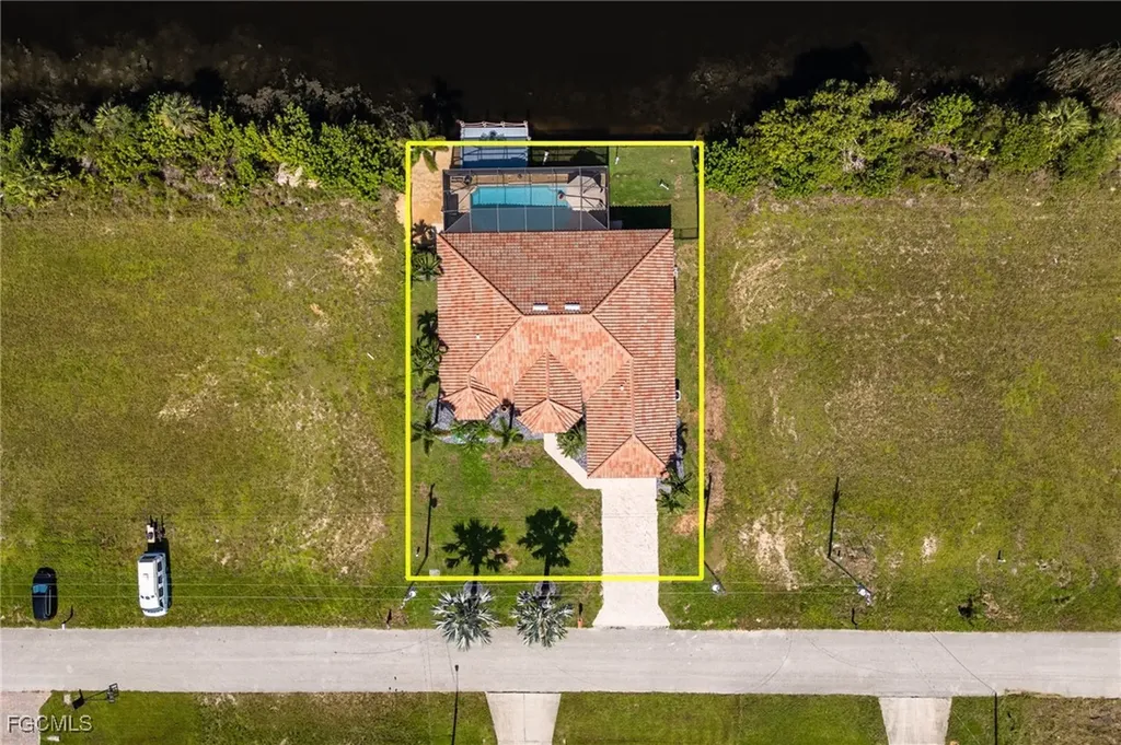 1028 NW 9th Avenue Cape Coral FL 33993