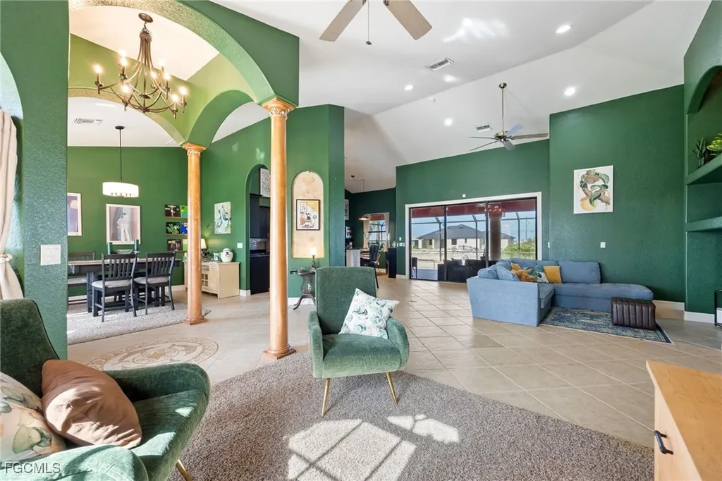 1028 NW 9th Avenue Cape Coral FL 33993