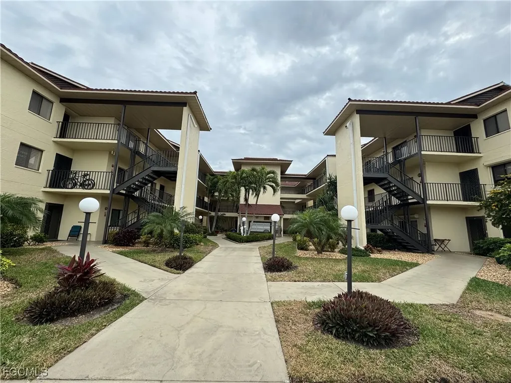 11220 Caravel Circle Fort Myers FL 33908