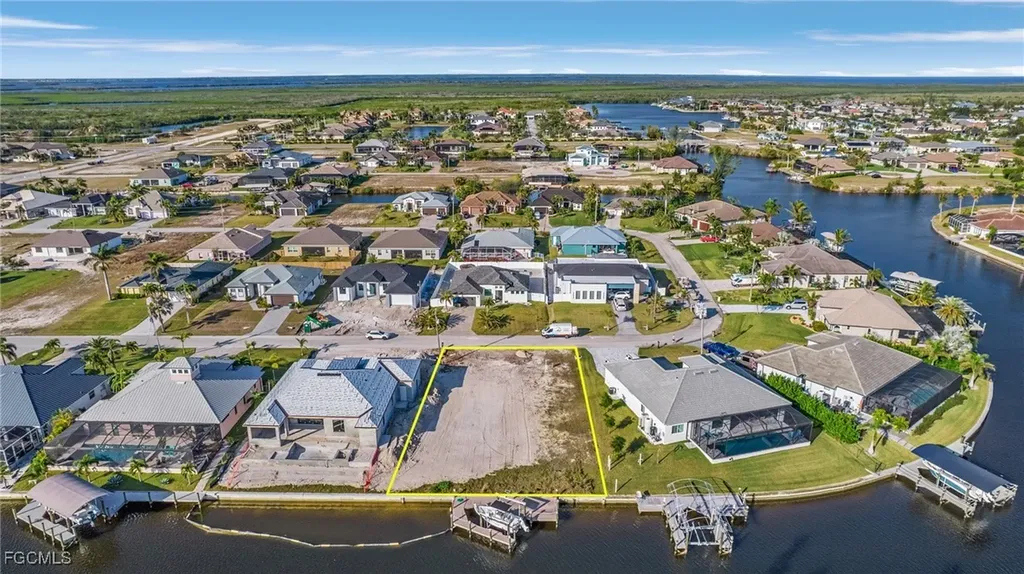 907 NW 38th Avenue Cape Coral FL 33993